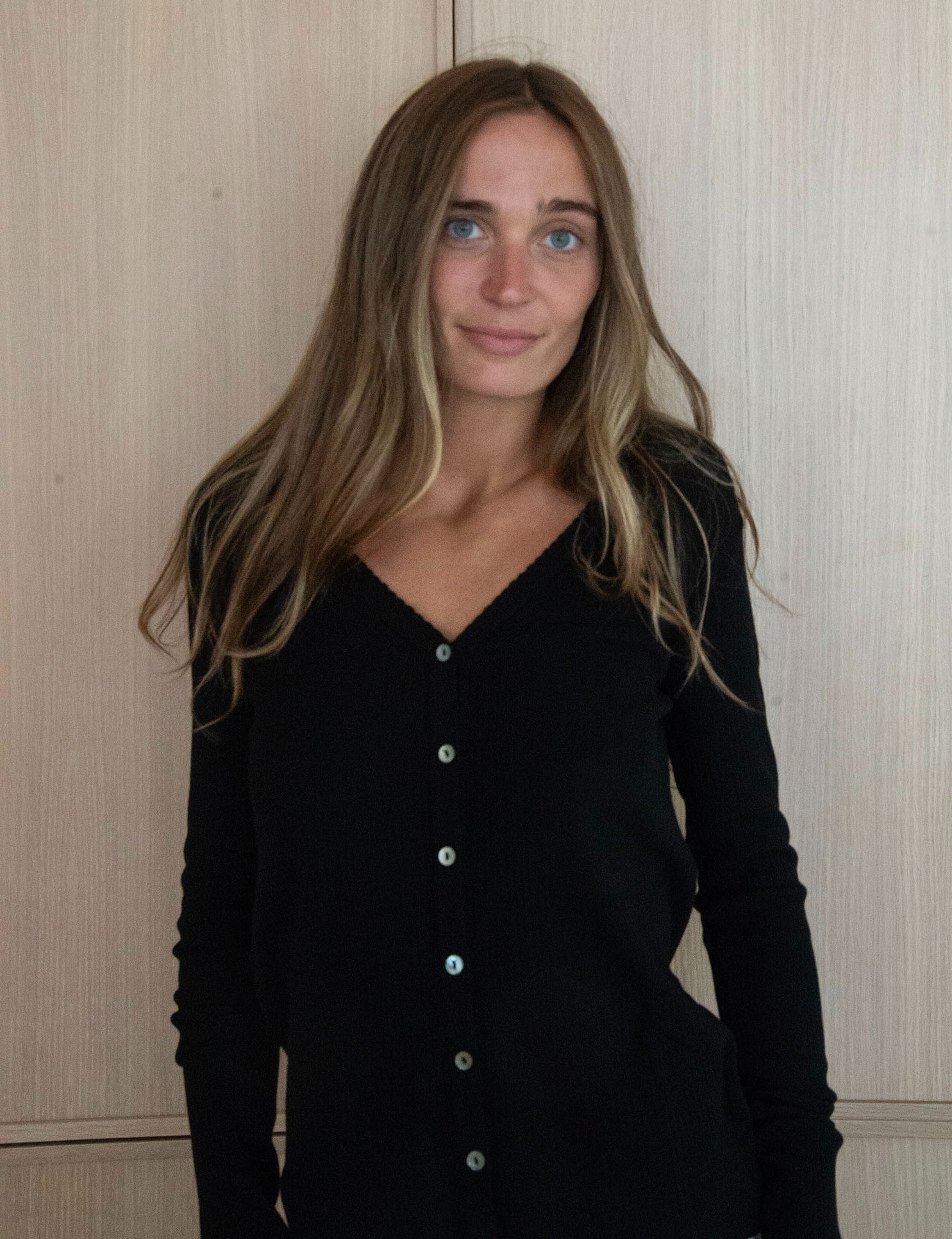Markie Slouchy V Cardigan - Black Rib Knit
