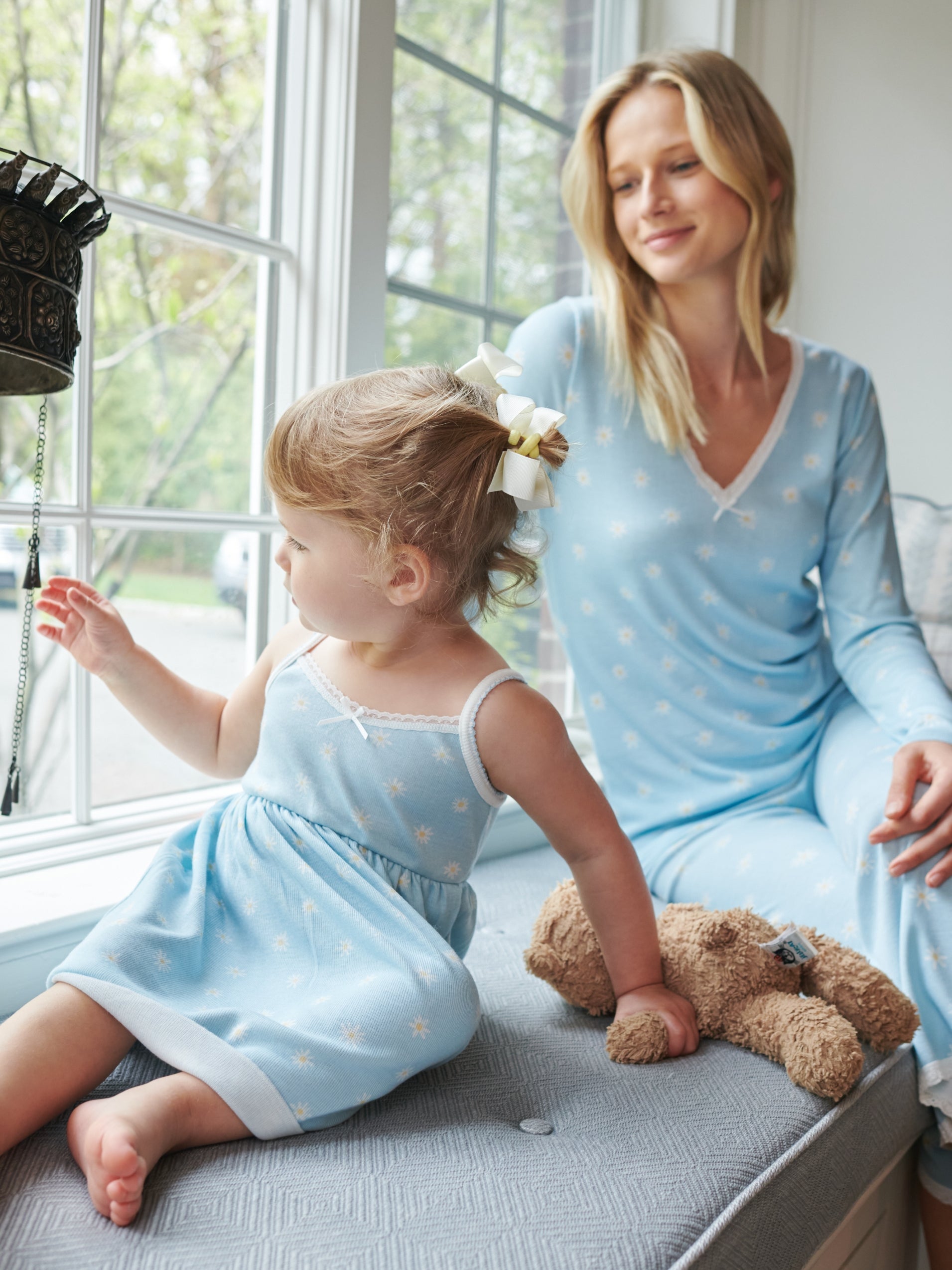 GIRLS SIMPLY DAISY Print Lookbook