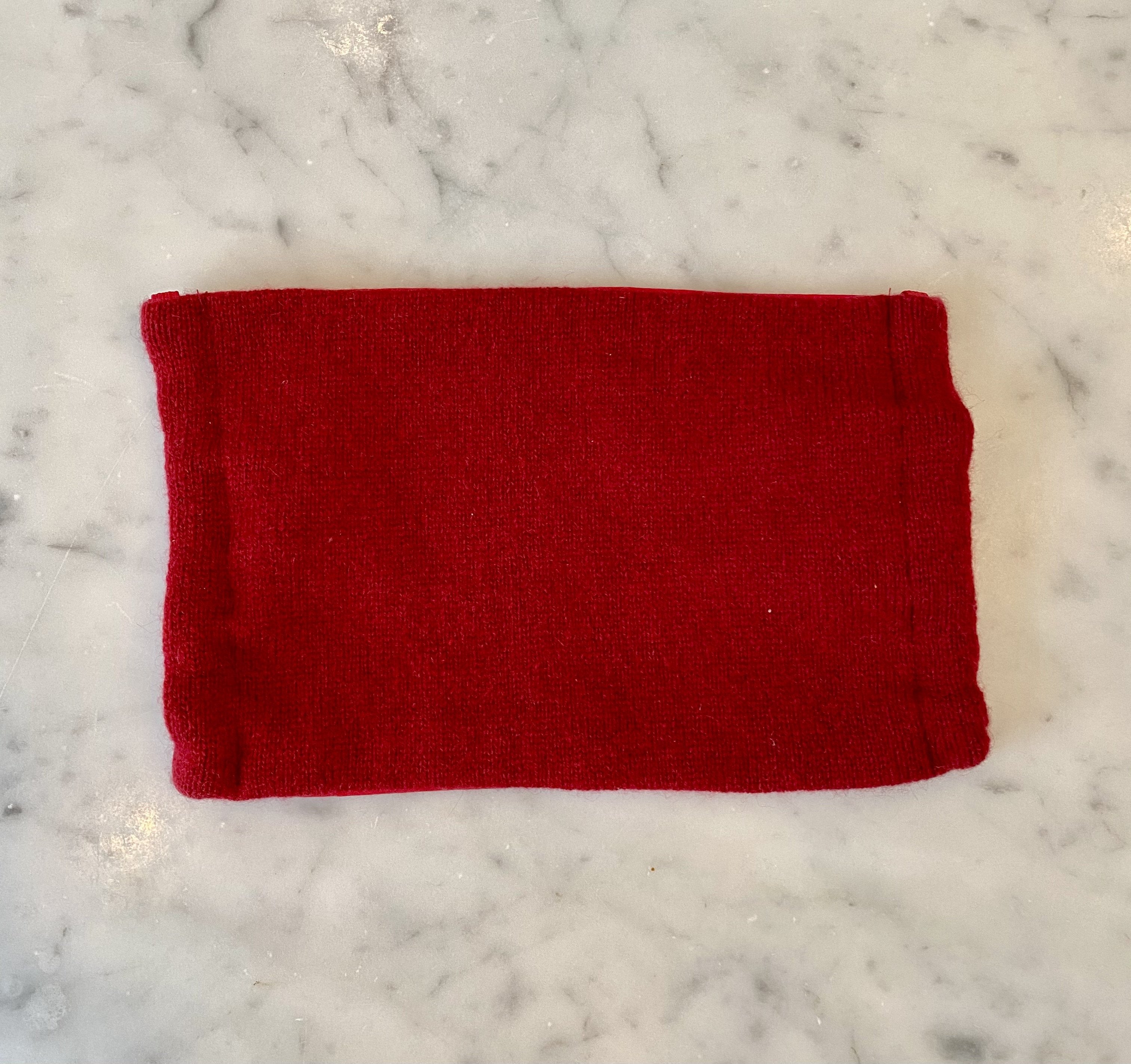 Cashmere Mask- Red Solid Knit
